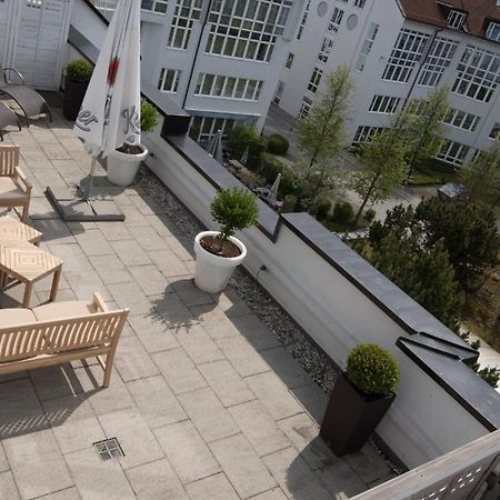 Holiday Inn Munich Unterhaching By Ihg Exterior photo