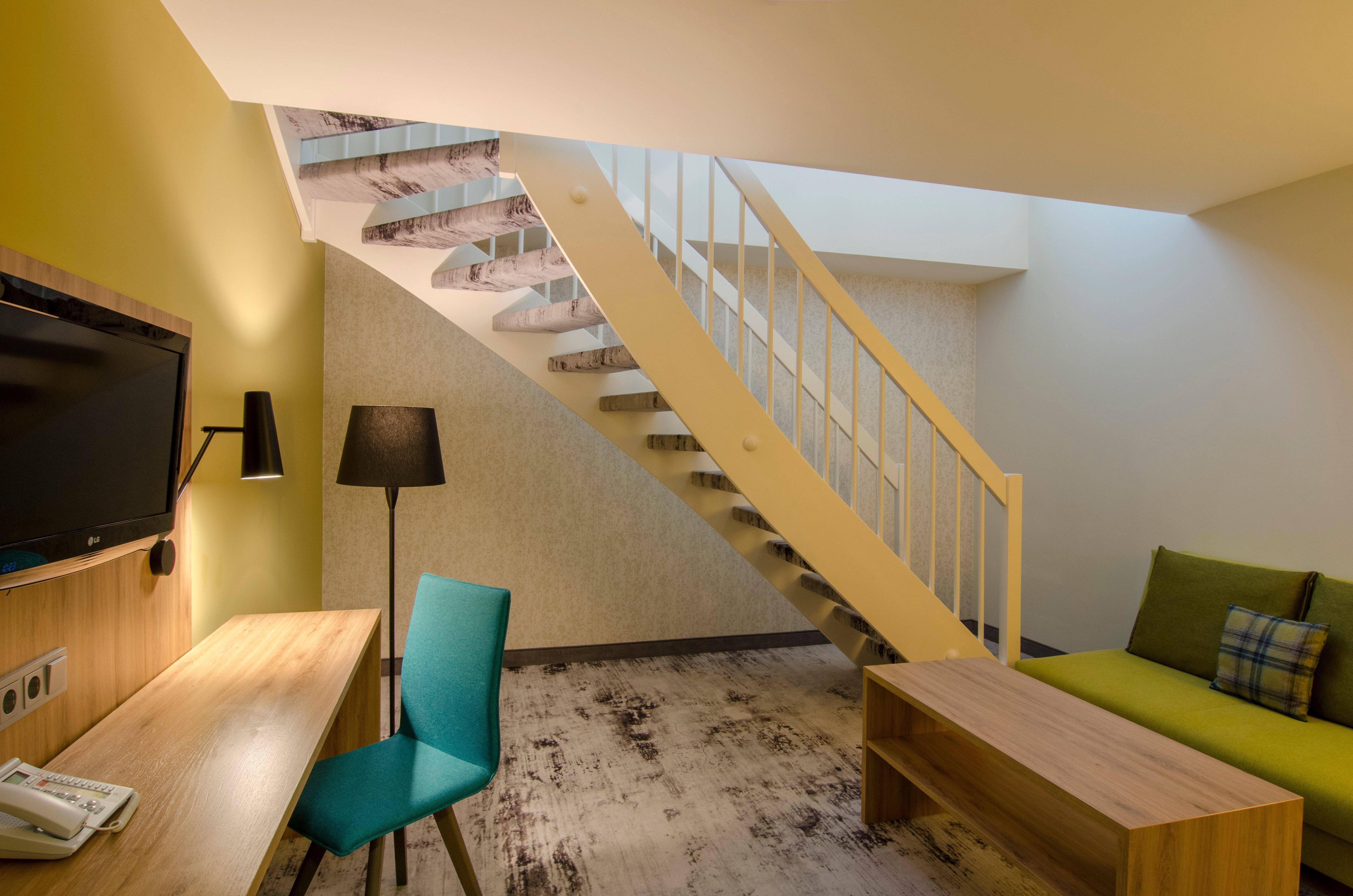 Holiday Inn Munich Unterhaching By Ihg Exterior photo
