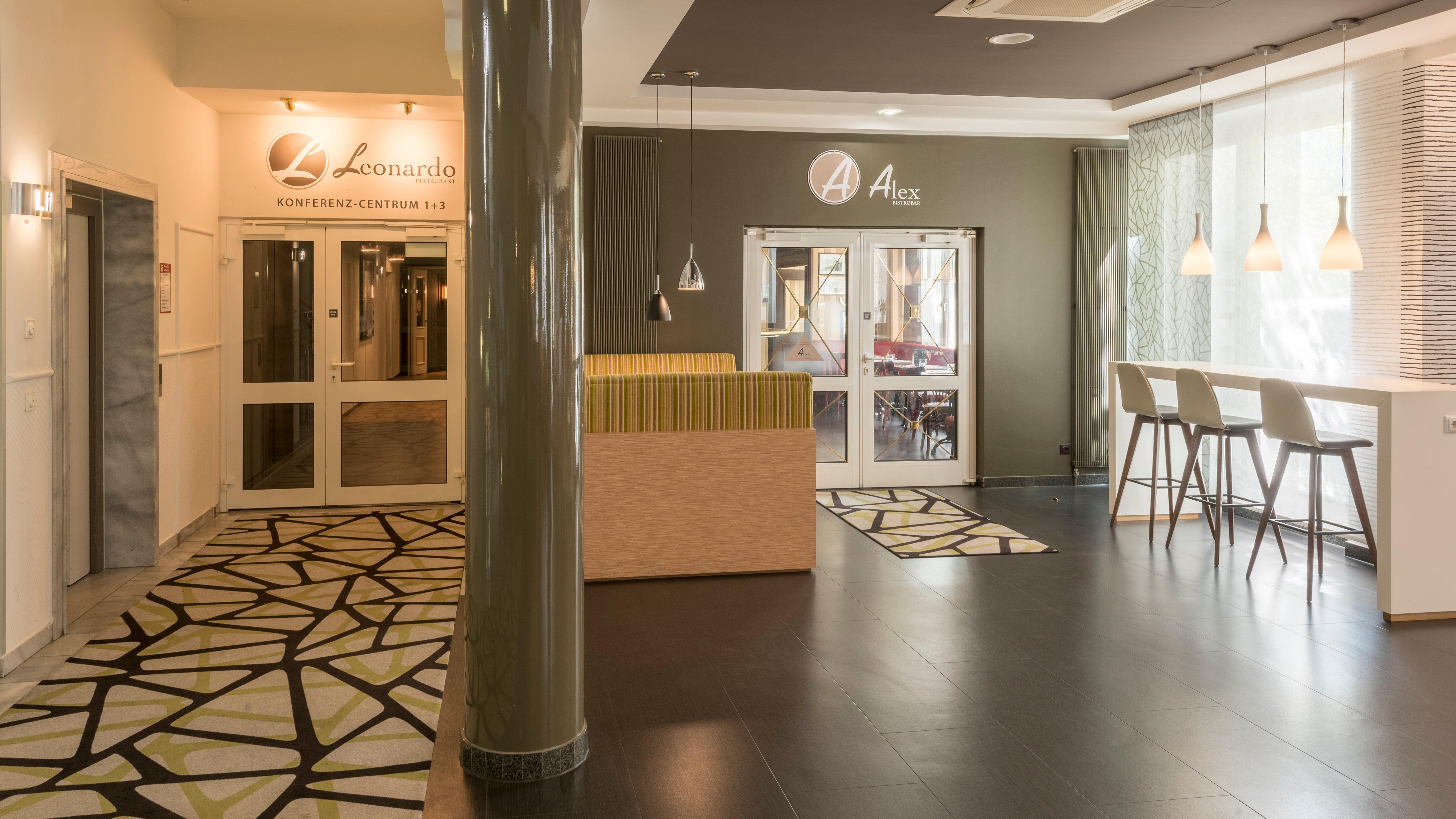 Holiday Inn Munich Unterhaching By Ihg Exterior photo