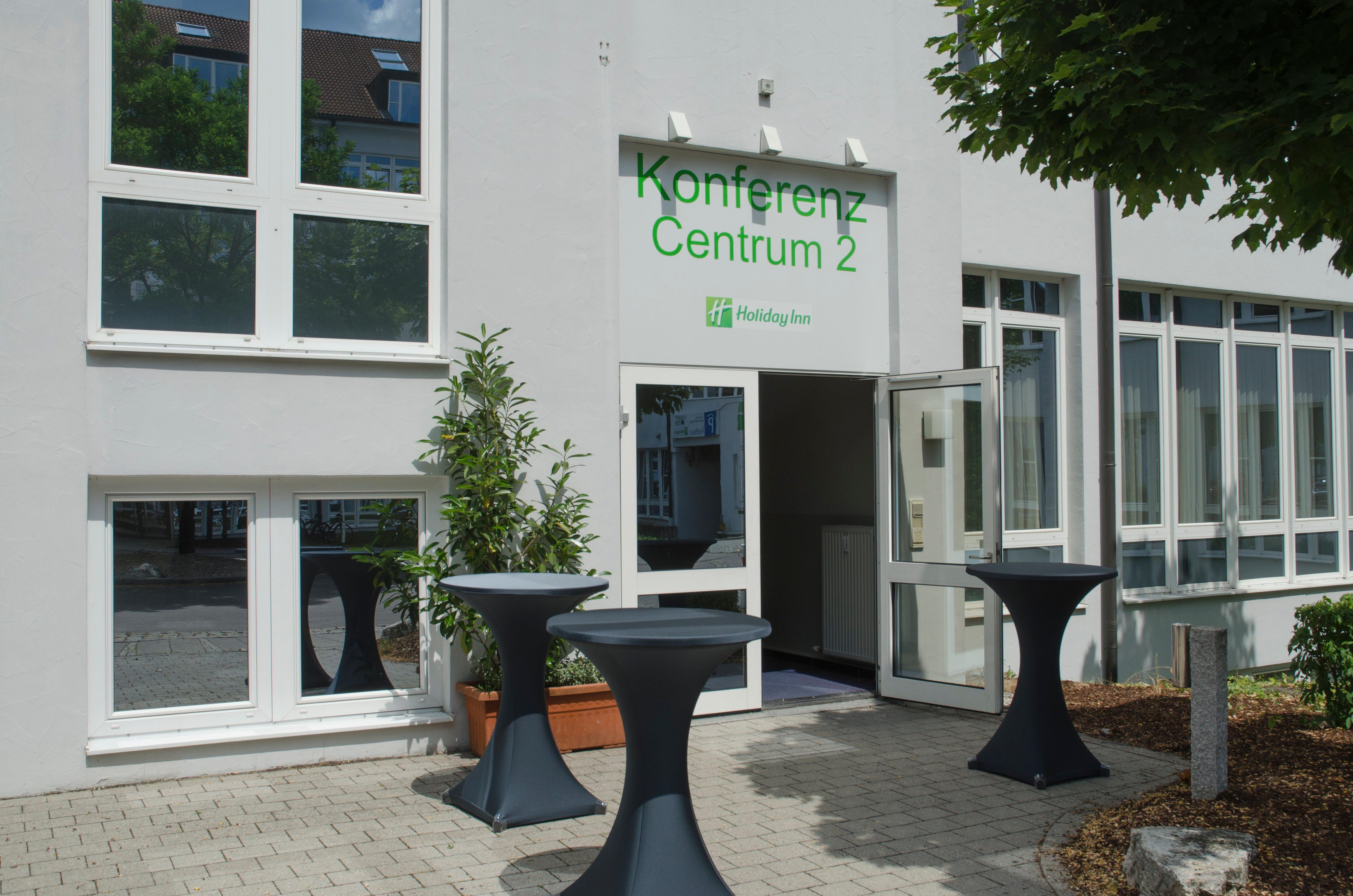 Holiday Inn Munich Unterhaching By Ihg Exterior photo