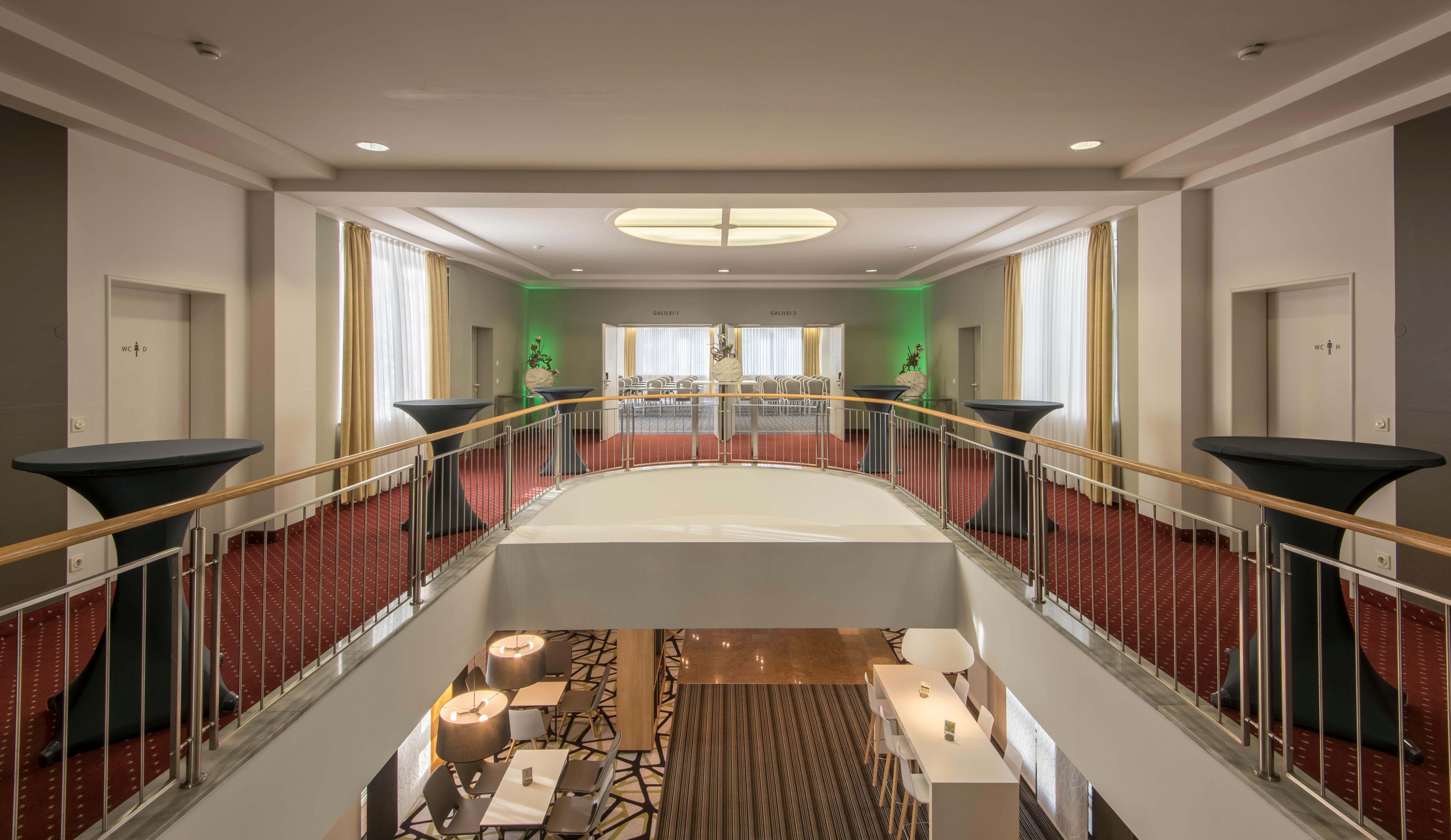 Holiday Inn Munich Unterhaching By Ihg Exterior photo