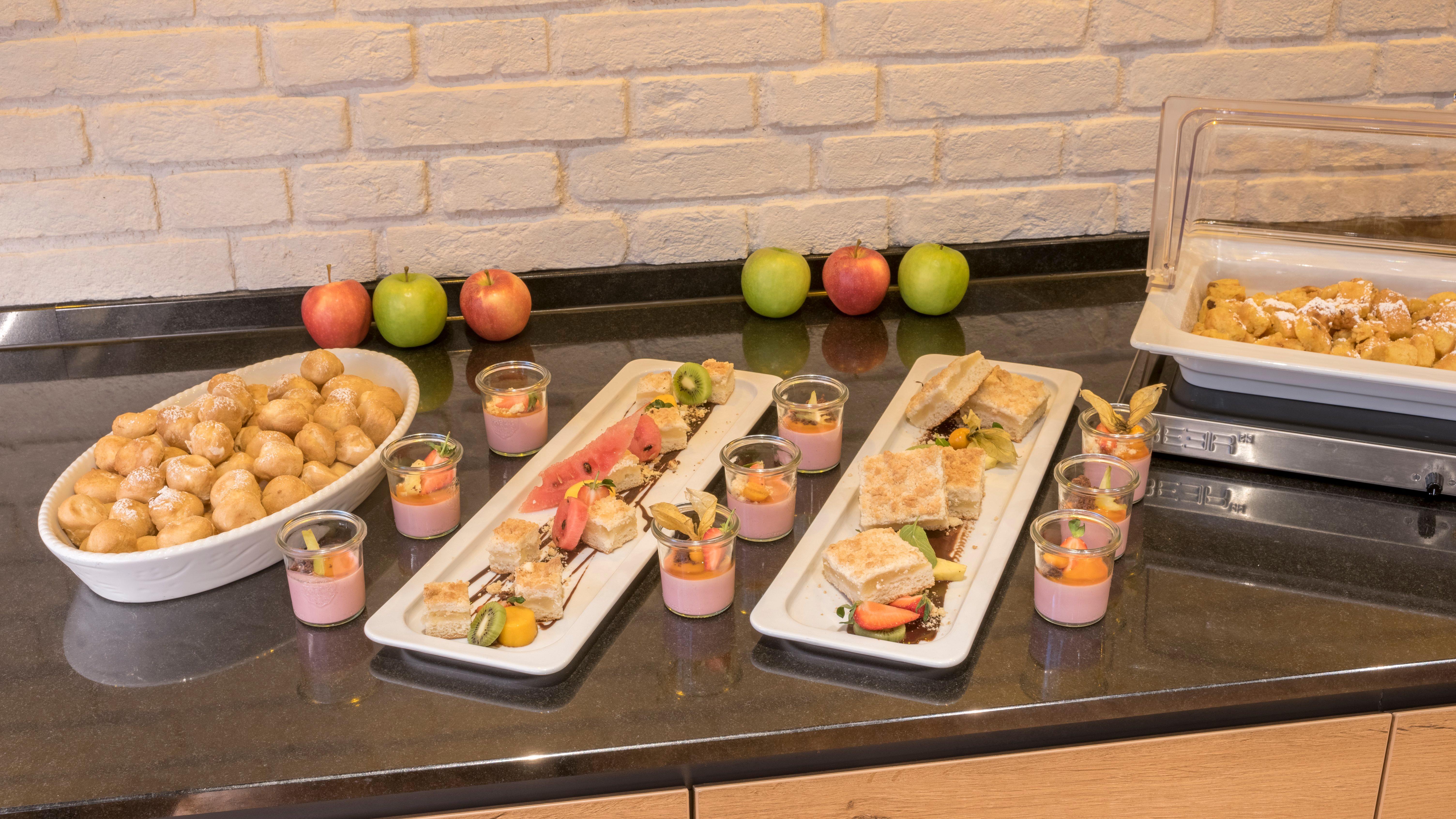 Holiday Inn Munich Unterhaching By Ihg Exterior photo